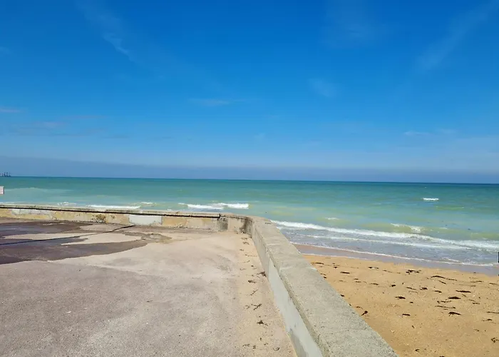 Les Pieds Dans L'eau - Accès Direct à La