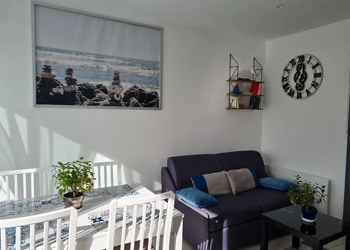 Les Pieds Dans L'eau *