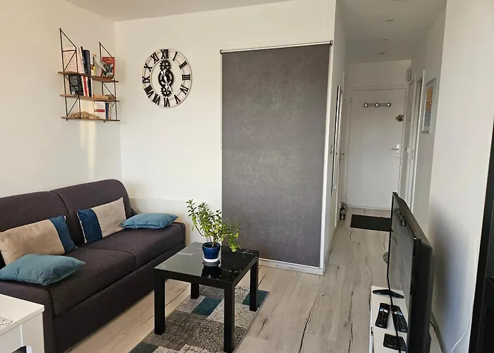 Les Pieds Dans L'eau Daire *